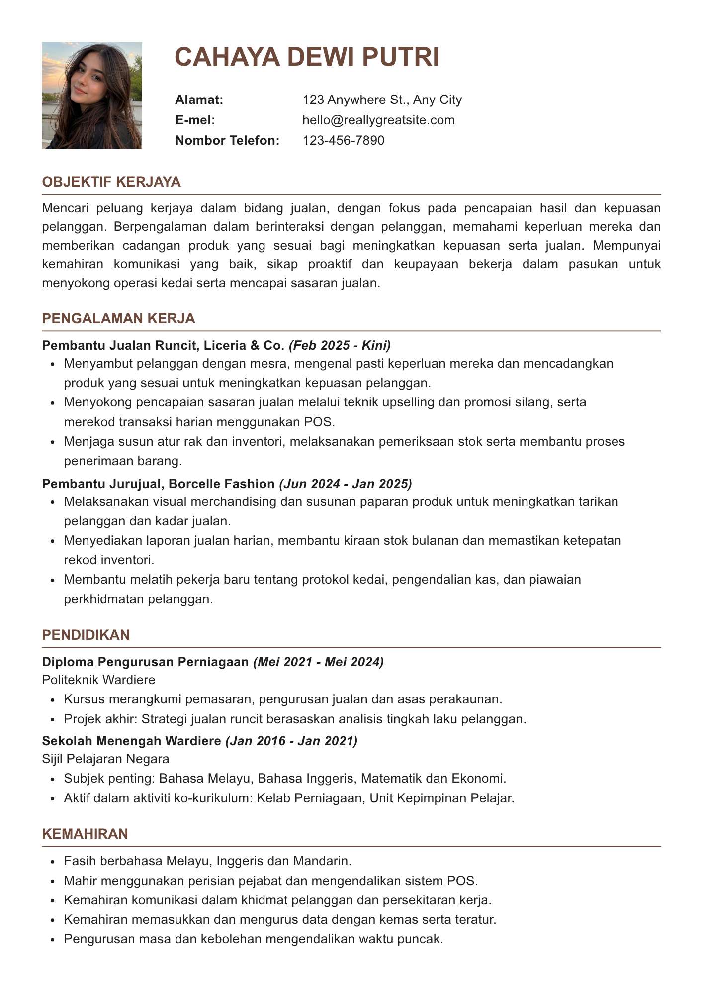 Mocha Editorial resume template preview